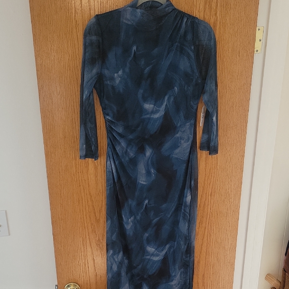 Elegant Blue Tie-Dye Dress